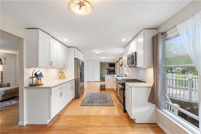 20 Paddington Drive, Gates, NY 14624