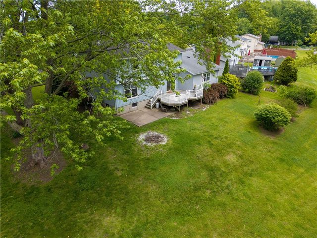 20 Paddington Drive, Gates, NY 14624