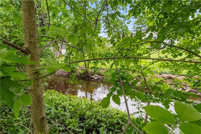 20 Paddington Drive, Gates, NY 14624
