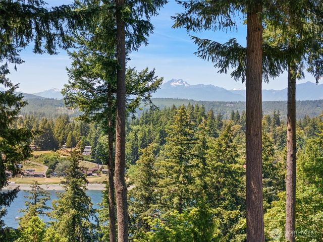 3670 Sulphur Springs Lane, Bremerton, WA 98310