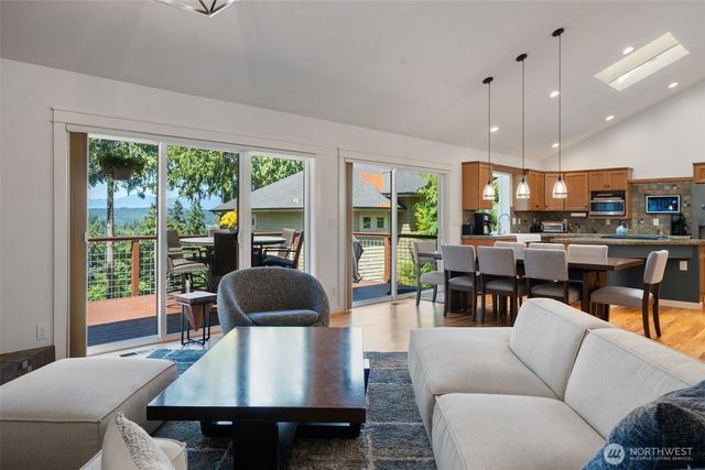 3670 Sulphur Springs Lane, Bremerton, WA 98310