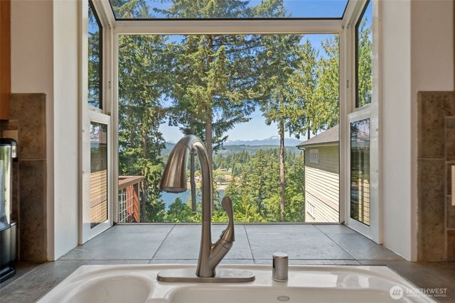 3670 Sulphur Springs Lane, Bremerton, WA 98310