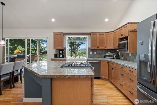 3670 Sulphur Springs Lane, Bremerton, WA 98310