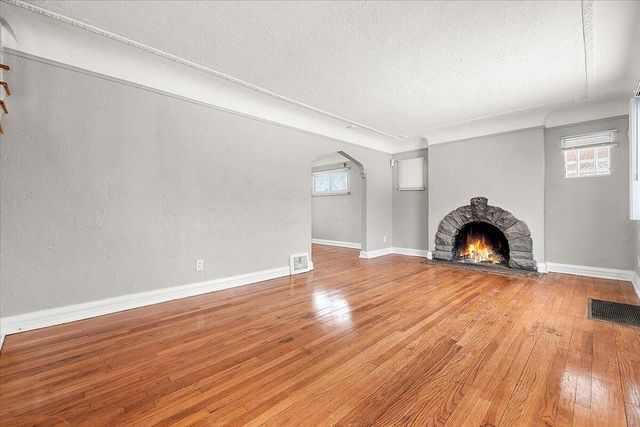 4605 Devonshire Road, Detroit, MI 48224