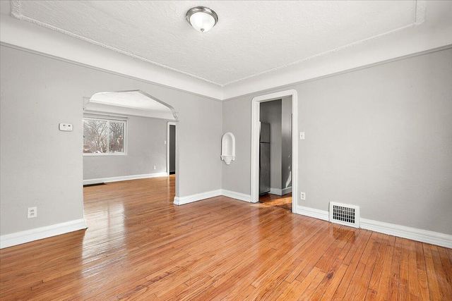 4605 Devonshire Road, Detroit, MI 48224