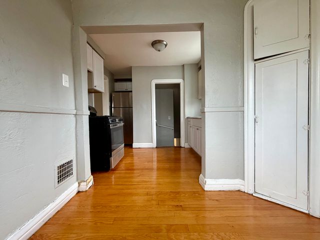 4605 Devonshire Road, Detroit, MI 48224