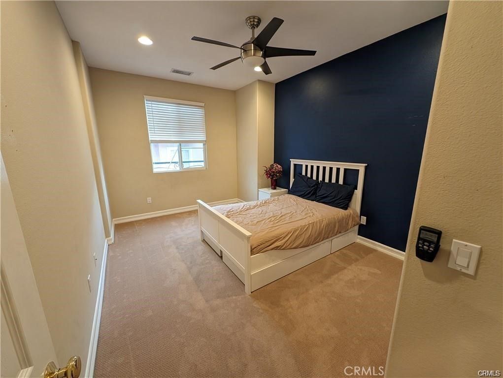 Image 11 of property listing at 27976 Trillium Lane, Valencia, CA 91354