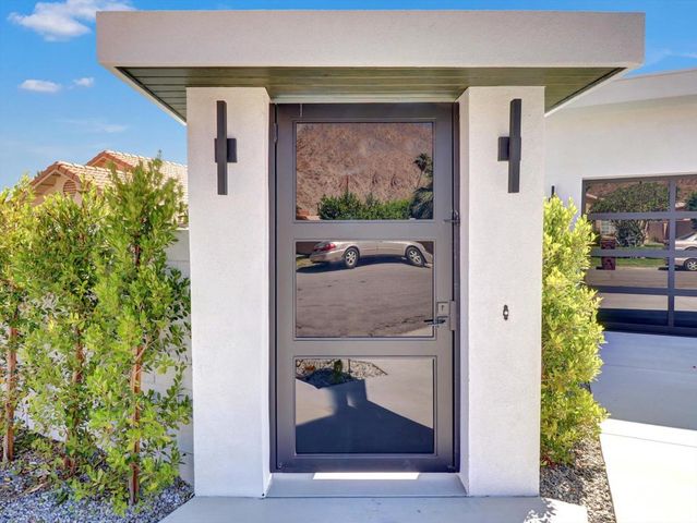 52120 Avenida Alvarado, La Quinta, CA 92253