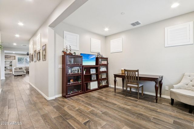 2041 E WISTERIA Drive, Chandler, AZ 85286