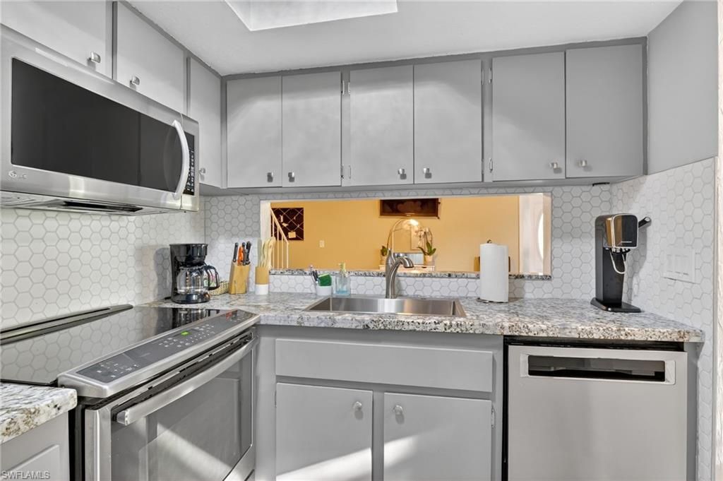 3309 Prince Edward Island CIR 2, FORT MYERS, FL 33907 — photo 3