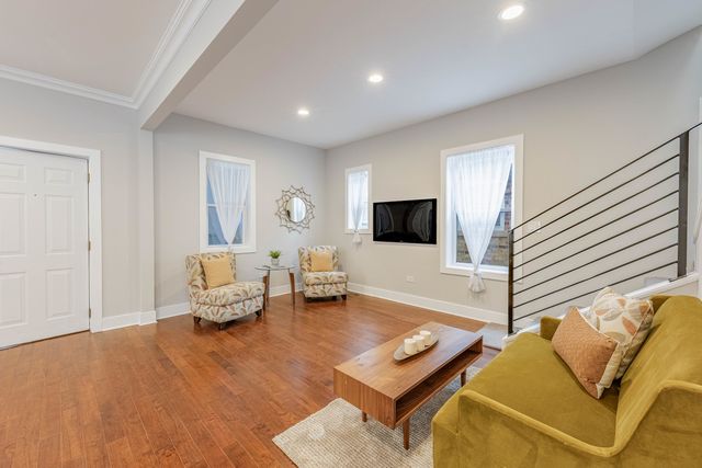 2336 Oak Park Avenue, Berwyn, IL 60402