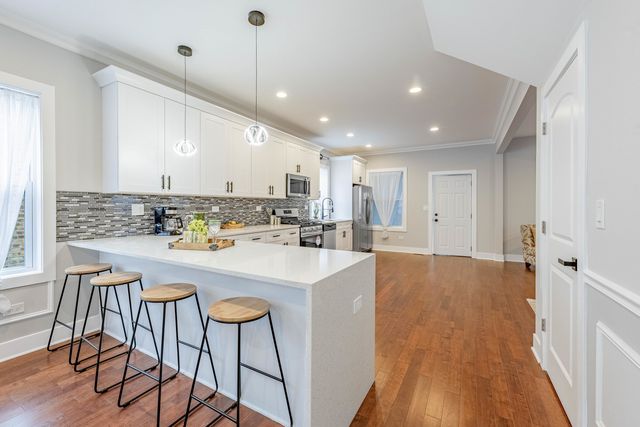 2336 Oak Park Avenue, Berwyn, IL 60402