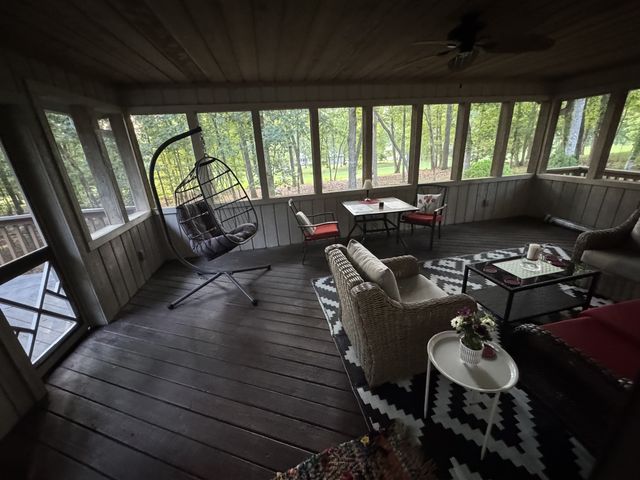 126 Rolling Green Dr, Crossville, TN 38558