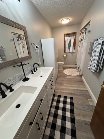 126 Rolling Green Dr, Crossville, TN 38558