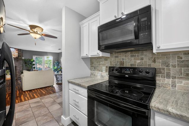 2207 KARL STREET B, Leesburg, FL 34748