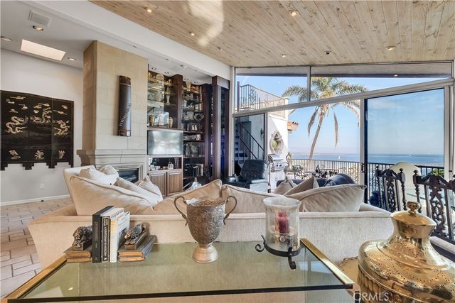3935 Bluff Place, San Pedro, CA 90731