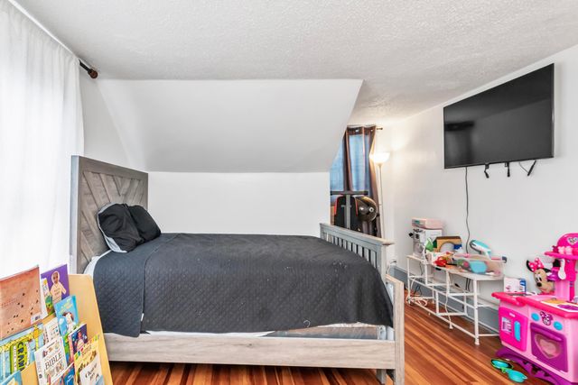 10 Millville Street, Salem, NH 03079