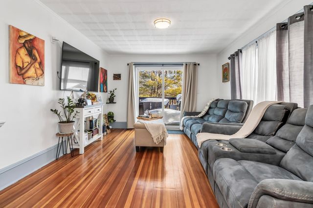 10 Millville Street, Salem, NH 03079