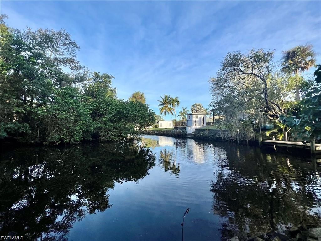 10141 Kentucky ST, Bonita Springs, FL 34135