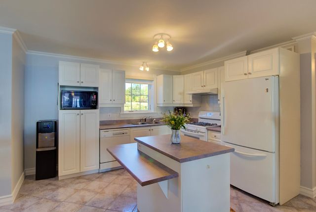 241 Access Road, Isle La Motte, VT 05463