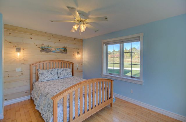 241 Access Road, Isle La Motte, VT 05463