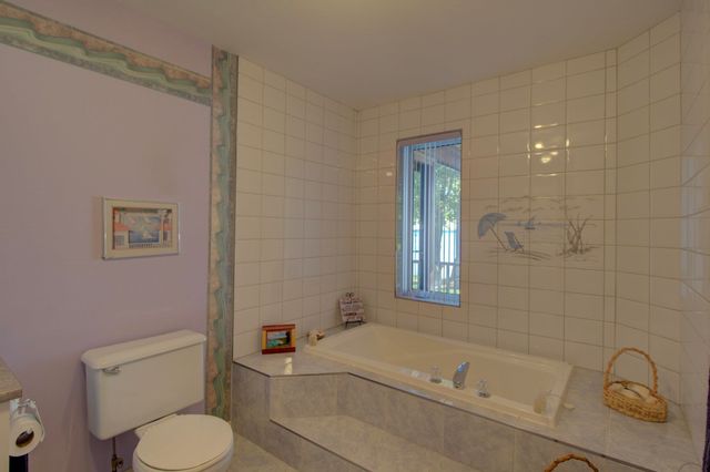 241 Access Road, Isle La Motte, VT 05463