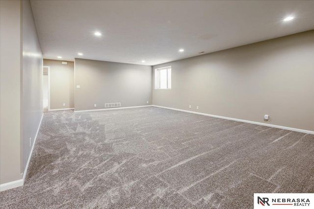 3043 N 95th Street, Lincoln, NE 68507