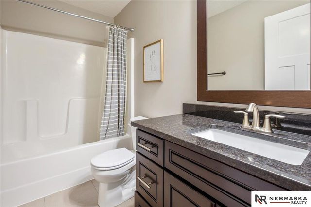 3043 N 95th Street, Lincoln, NE 68507