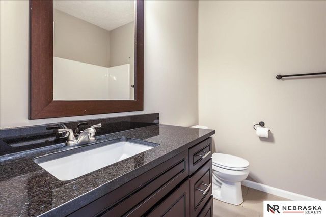 3043 N 95th Street, Lincoln, NE 68507