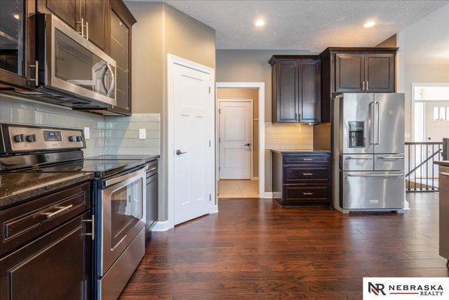 3043 N 95th Street, Lincoln, NE 68507