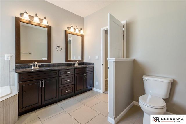 3043 N 95th Street, Lincoln, NE 68507