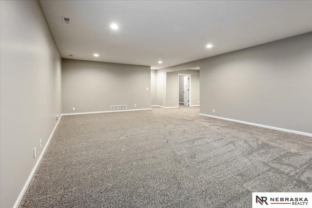 3043 N 95th Street, Lincoln, NE 68507