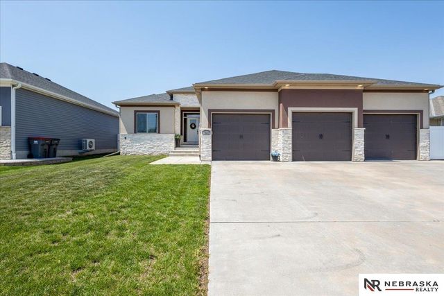 3043 N 95th Street, Lincoln, NE 68507