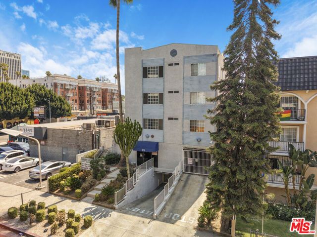 810 S Berendo Street, Los Angeles, CA 90005
