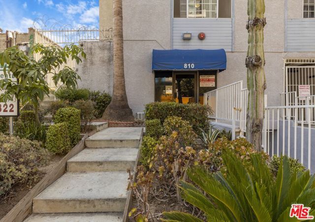 810 S Berendo Street, Los Angeles, CA 90005