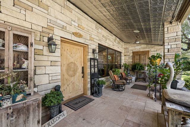 504 BUCK TRL, Canyon Lake, TX 78133