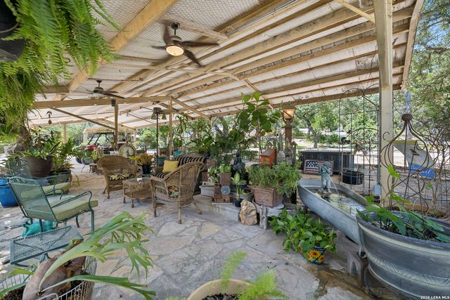 504 BUCK TRL, Canyon Lake, TX 78133