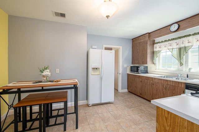 1642 SHERIDAN STREET, Oshkosh, WI 54901