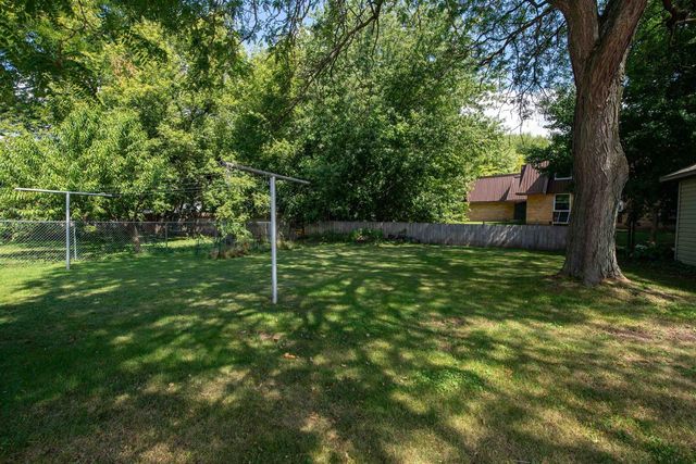 1642 SHERIDAN STREET, Oshkosh, WI 54901