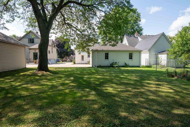 1642 SHERIDAN STREET, Oshkosh, WI 54901