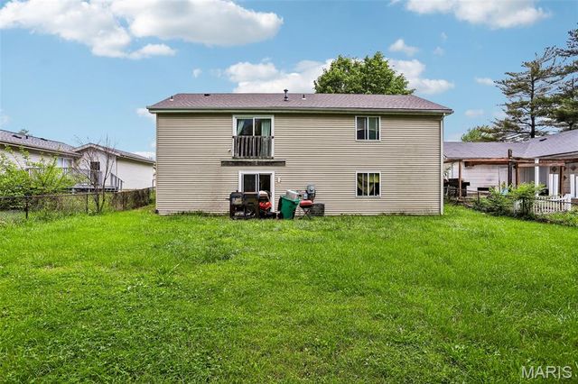 2342 Farnham Lane, Florissant, MO 63033