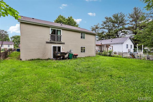 2342 Farnham Lane, Florissant, MO 63033