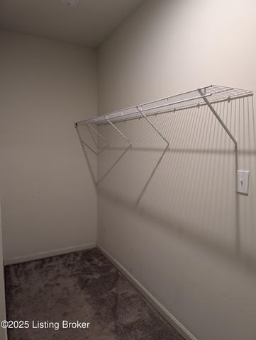 2861 Hamilton Springs Dr, Louisville, KY 40245