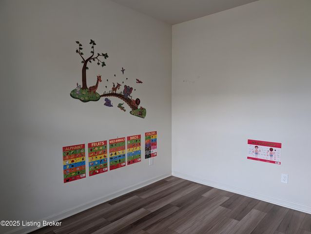 2861 Hamilton Springs Dr, Louisville, KY 40245