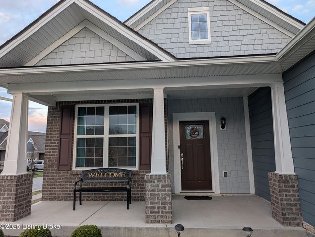 2861 Hamilton Springs Dr, Louisville, KY 40245