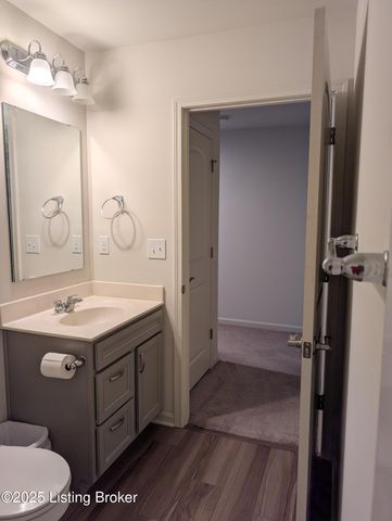 2861 Hamilton Springs Dr, Louisville, KY 40245