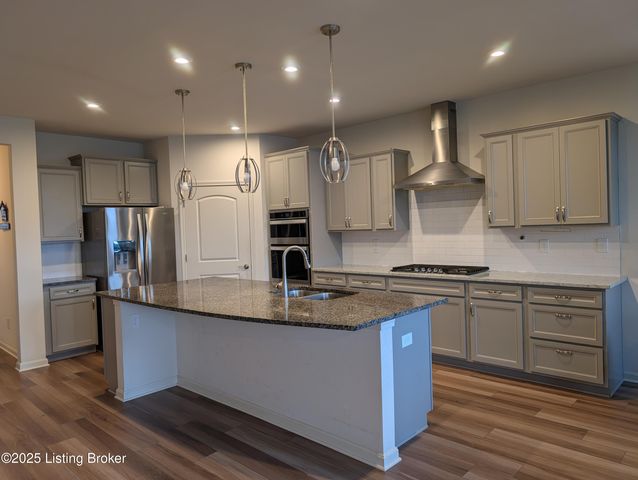 2861 Hamilton Springs Dr, Louisville, KY 40245