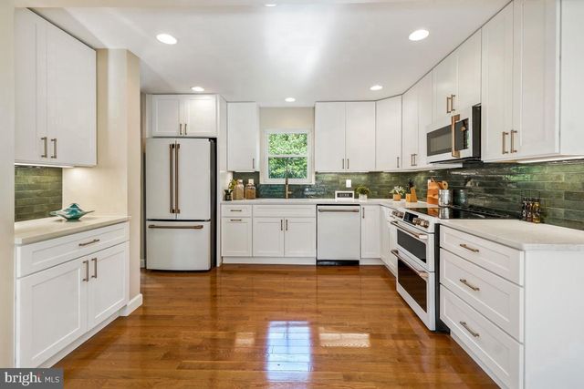 14652 WOONSOCKETT DR, Silver Spring, MD 20905