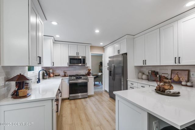 7140 Crooked Tree Drive, Anchorage, AK 99507