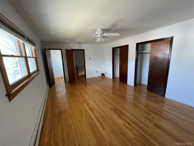 152 N Fulton Avenue, Lindenhurst, NY 11757